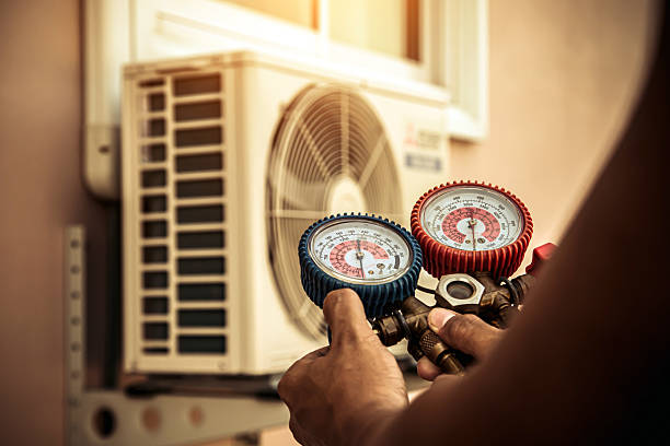 Professional Air Conditioning Service technician working in Bloomingdale, GA
